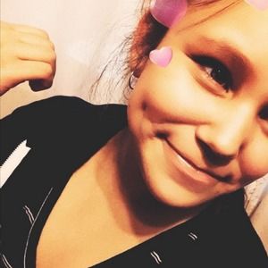 Meet your Posher, Alexia